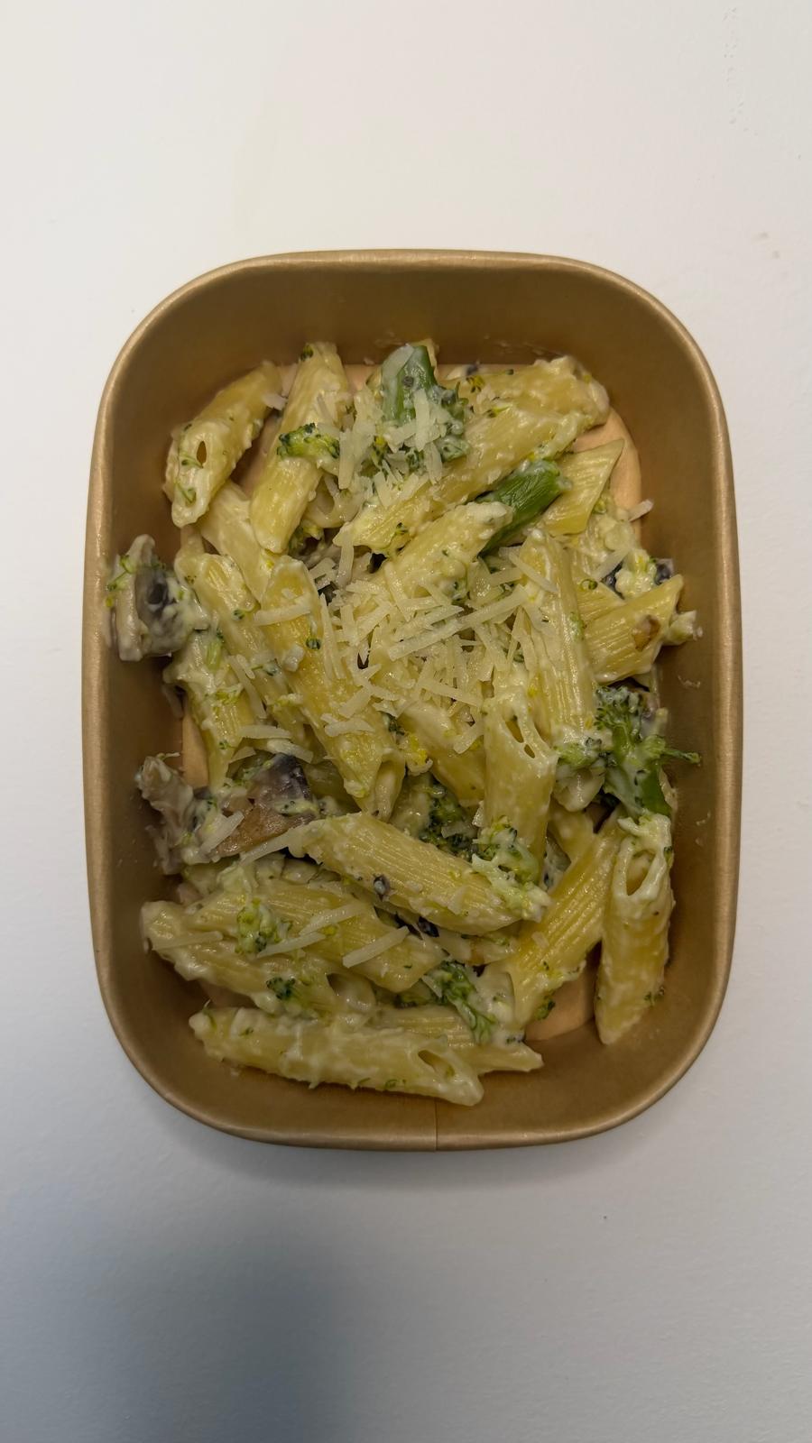 Broccoli & Mushroom pasta Alfredo